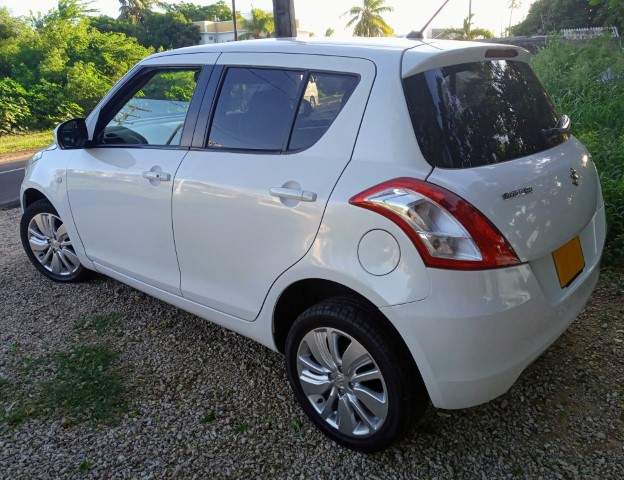 Suzuki Swift 2018 - 0 - Compact cars  on Aster Vender