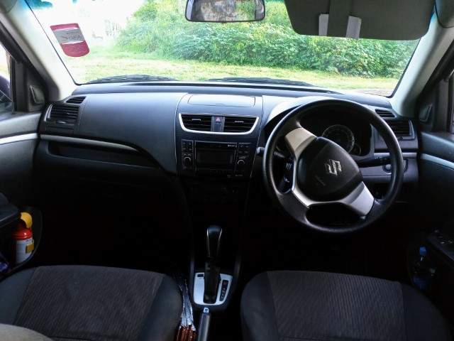 Suzuki Swift 2018 - 4 - Compact cars  on Aster Vender