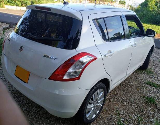 Suzuki Swift 2018 - 1 - Compact cars  on Aster Vender