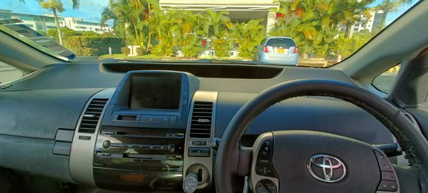 Toyota Prius Gen 2 Hybrid Year 2010 - 4 - Family Cars  on Aster Vender