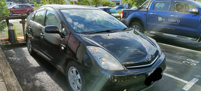 Toyota Prius Gen 2 Hybrid Year 2010 - 1 - Family Cars  on Aster Vender