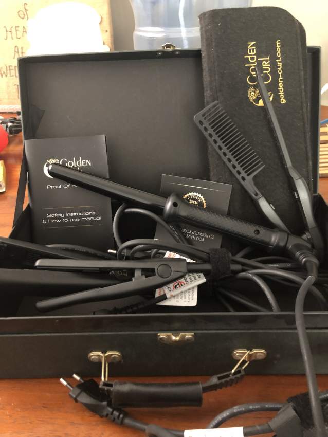 Set lisseur gloden curl - 1 - Hair dryer  on Aster Vender