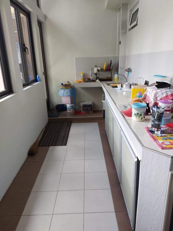 HOUSE FOR SALE - 6 - House  on Aster Vender