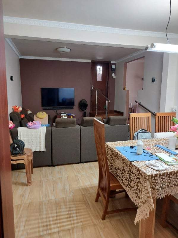 HOUSE FOR SALE - 2 - House  on Aster Vender