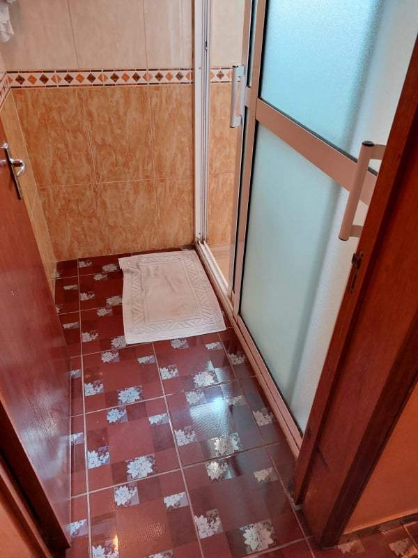 HOUSE FOR SALE - 4 - House  on Aster Vender