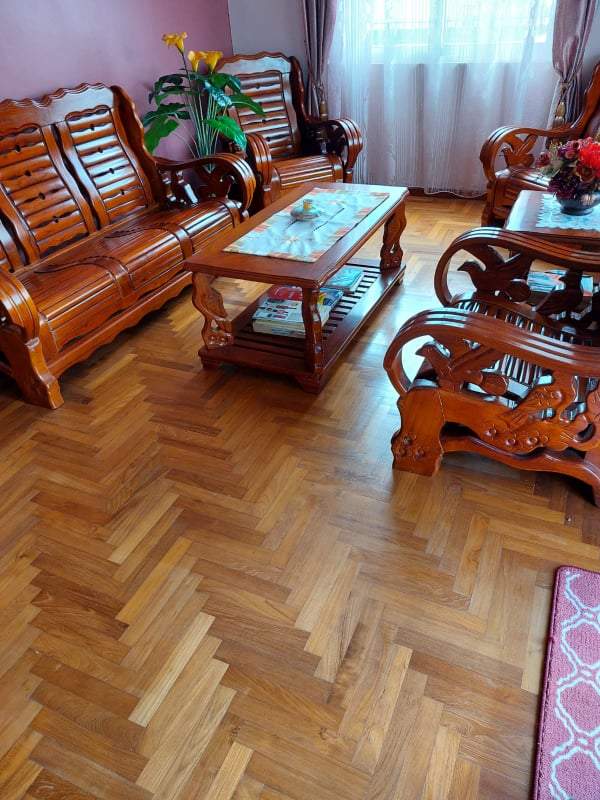 HOUSE FOR SALE - 2 - House  on Aster Vender