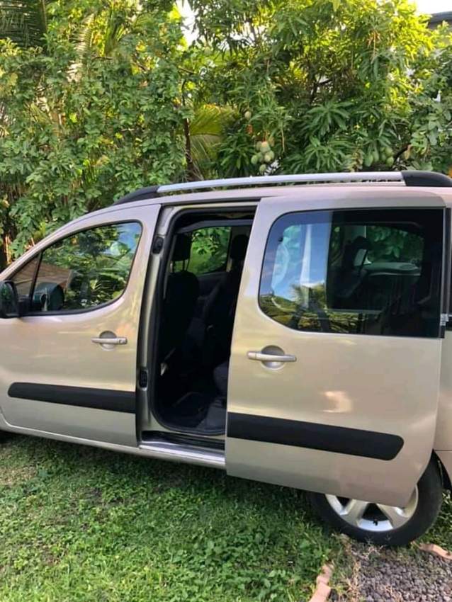 Peugeot tepee en bon état manuel - 1 - Family Cars  on Aster Vender