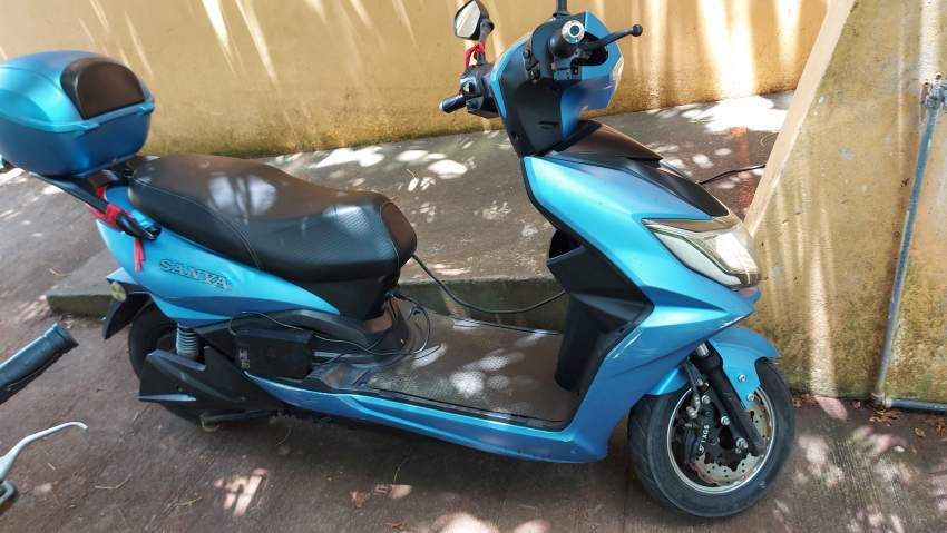 Scooter - 1 - Electric Scooter  on Aster Vender