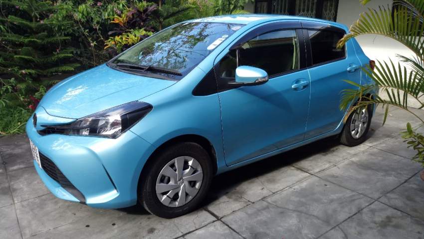 Toyota Vitz 1320 cc - 1 - Compact cars  on Aster Vender