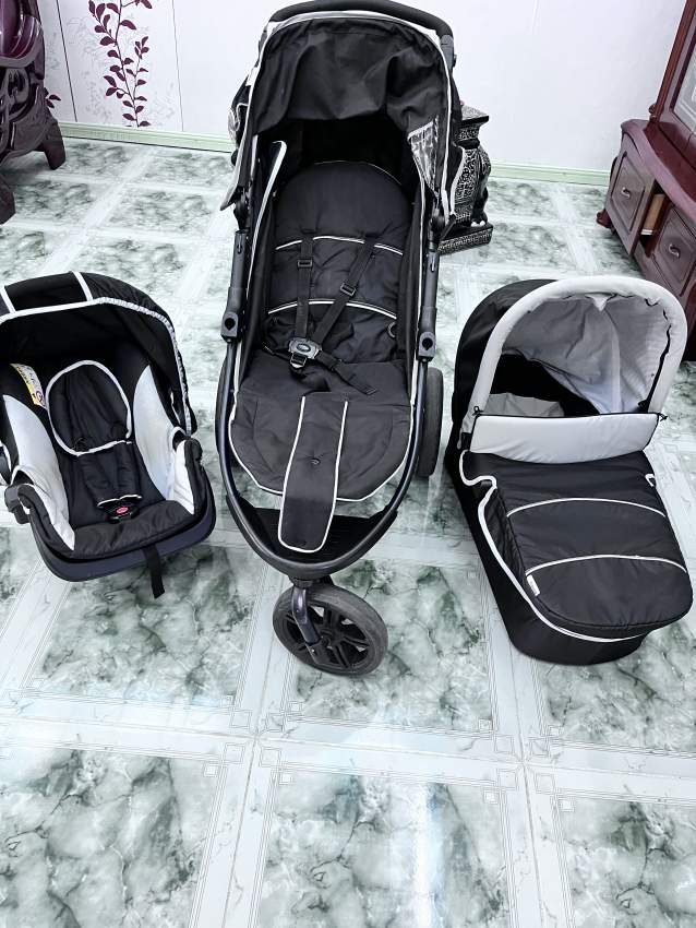 Poussette on Aster Vender