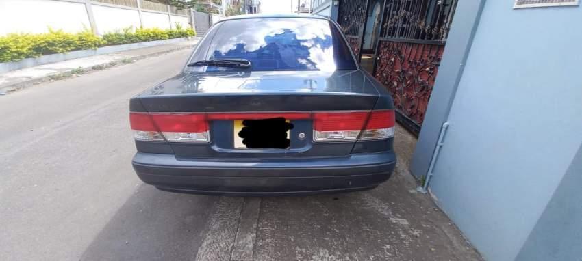 Nissan Sunny 00 - 2 - Family Cars  on Aster Vender