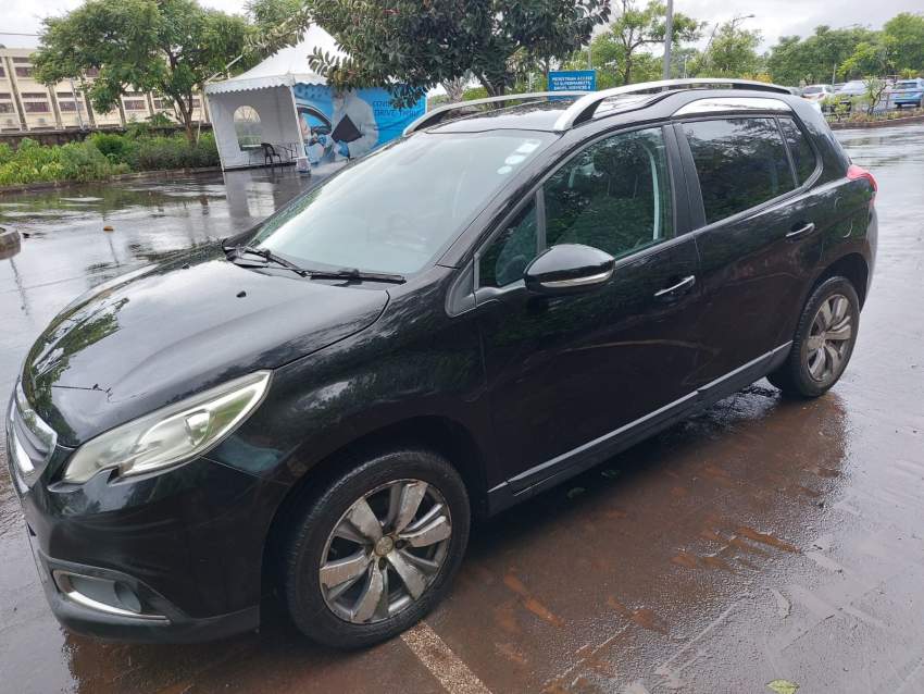 Peugeot 2008 e-HDI 1.6 DIESEL DISPONIBLE - 3 - Family Cars  on Aster Vender