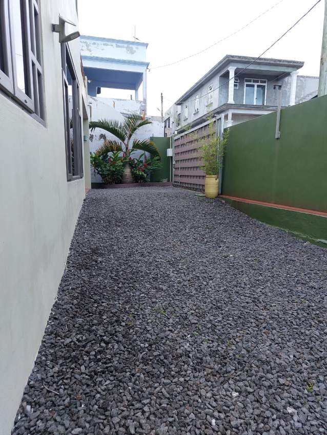 House on Aster Vender