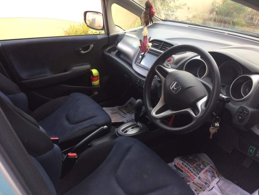 Honda FIT 2012 - 3 - Family Cars  on Aster Vender