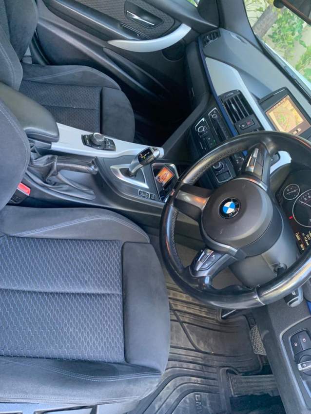 BMW 316i on Aster Vender