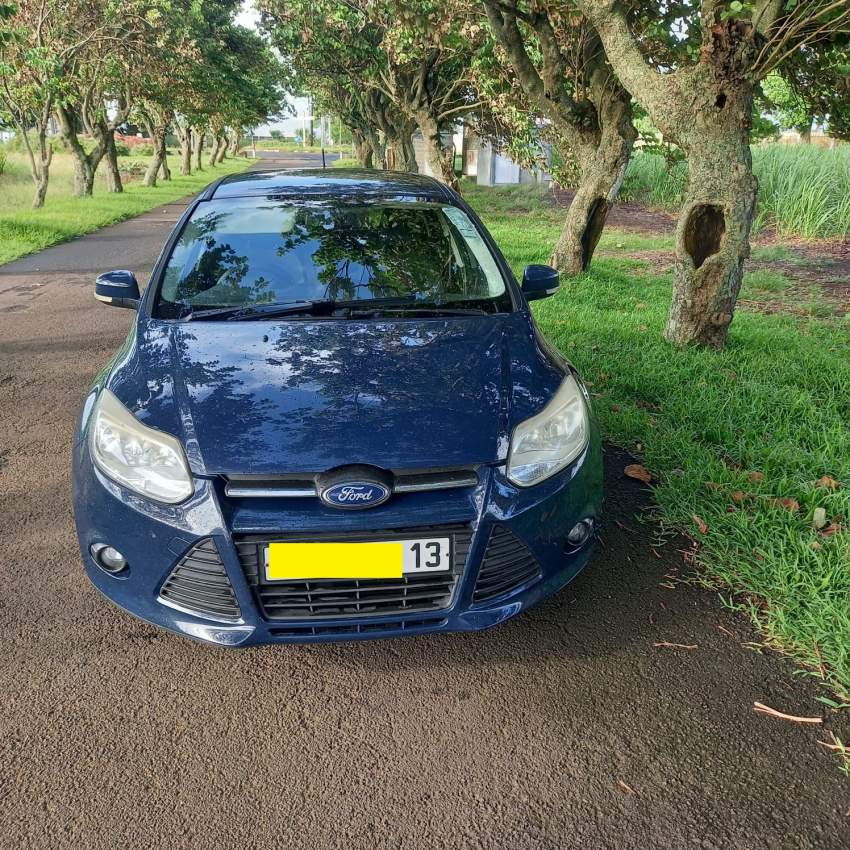 Ford Focus - 2 - Family Cars  on Aster Vender