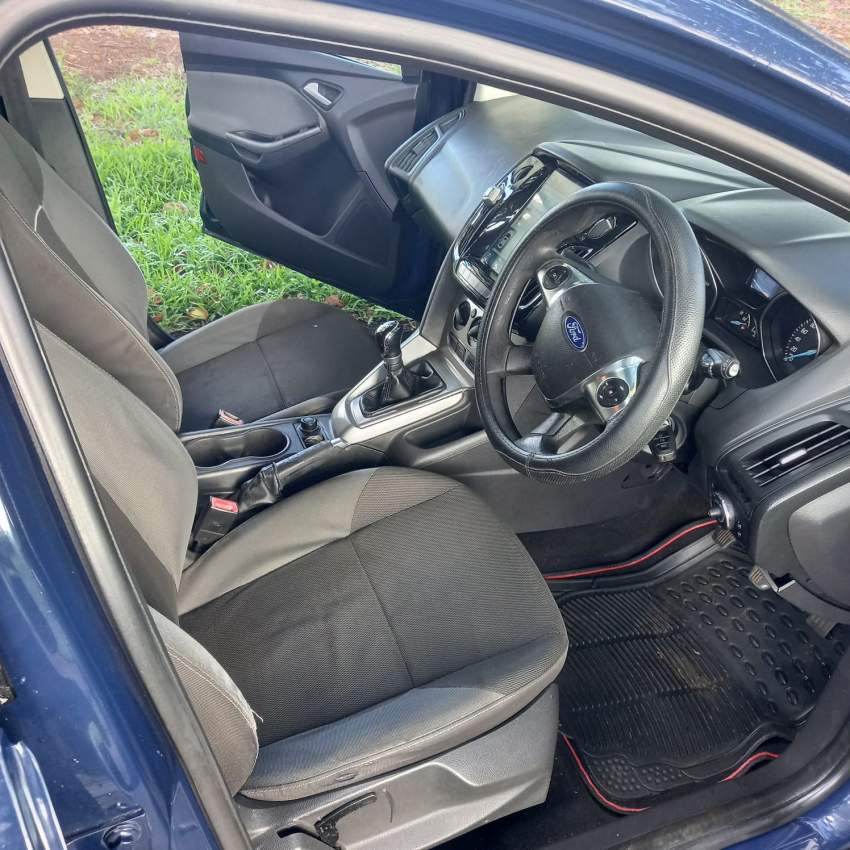 Ford Focus - 3 - Family Cars  on Aster Vender