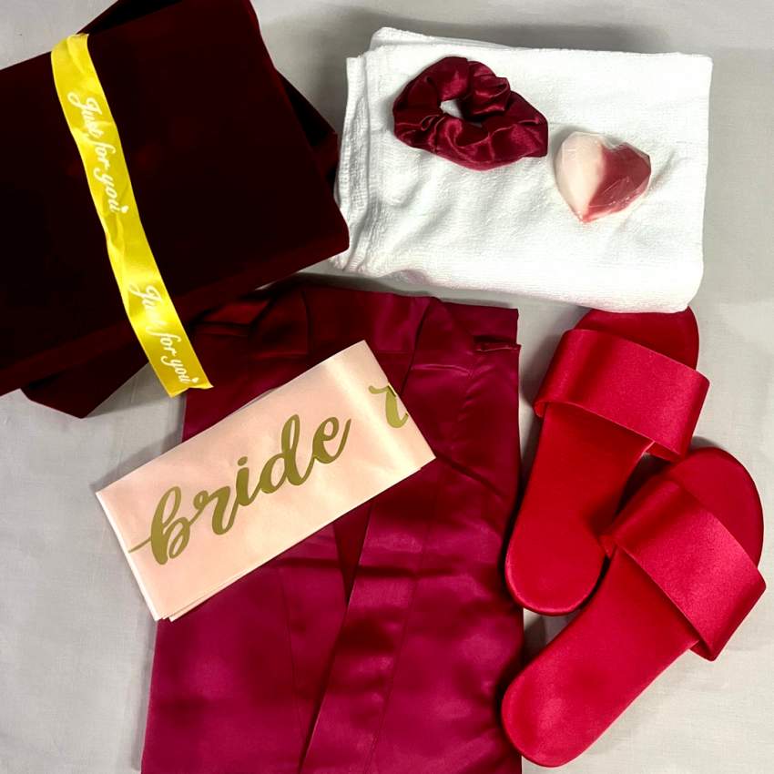 Bridal Gift Set - 0 - Wedding Clothing  on Aster Vender