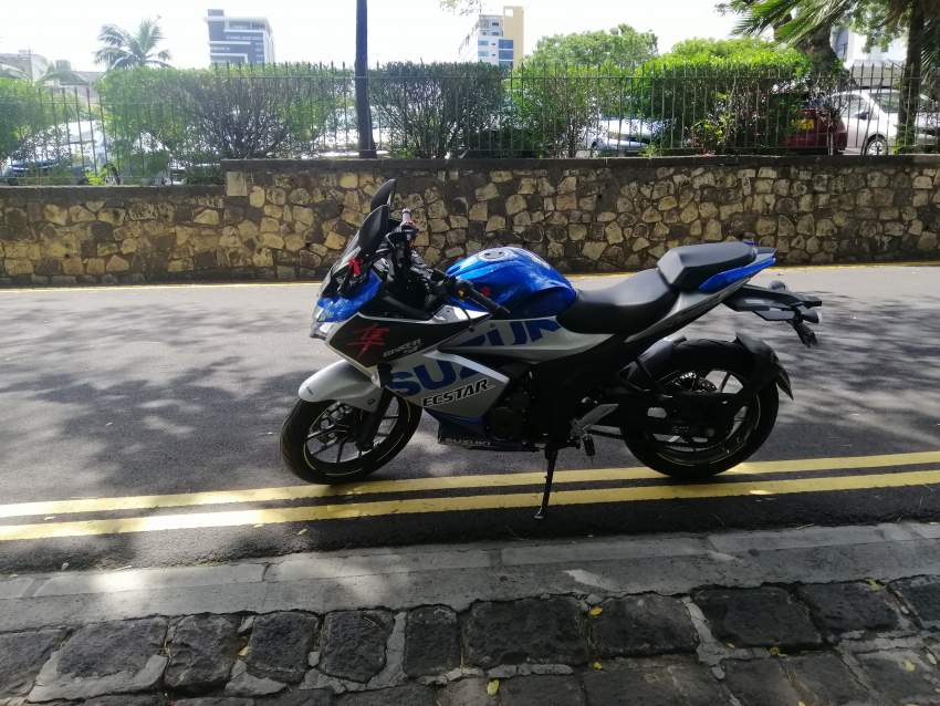 Suzuki - 0 - Sports Bike  on Aster Vender