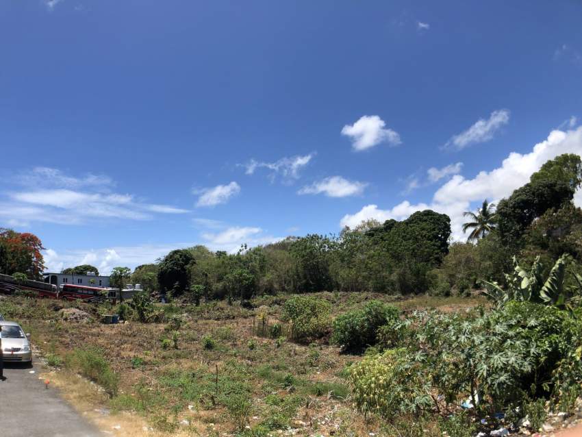 Residential Land 25 Poles – Quatre Cocos - 3 - Land  on Aster Vender