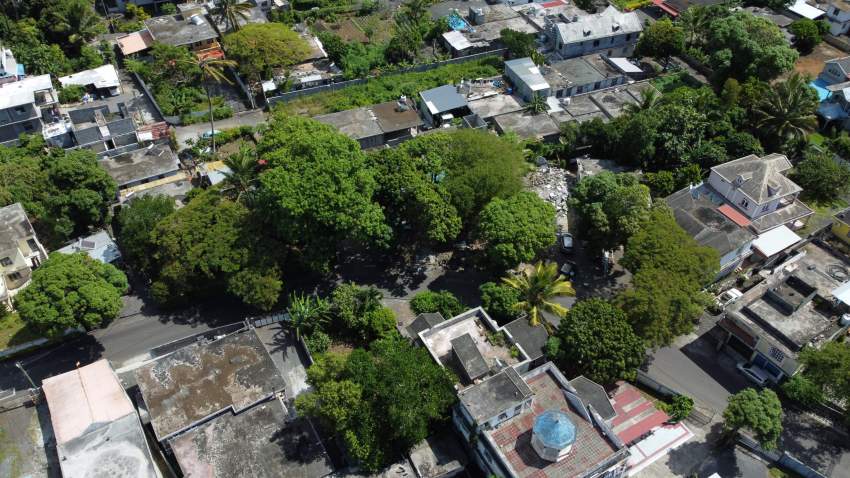 For Sale - Residential Land 335 m2 - Laventure ( Main Road ) - 2 - Land  on Aster Vender