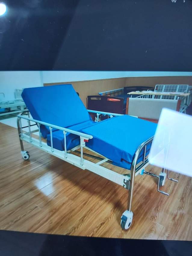 Medical bed & wheelchair - 1 - Other Medical equipment  on Aster Vender
