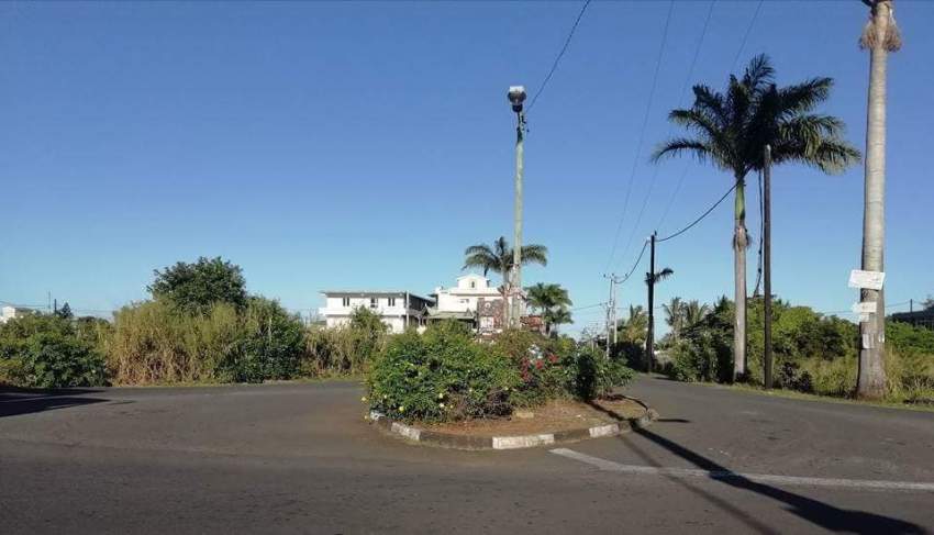  6 perches land - domain du moulin st antoine @ Rs 780,000 only - 1 - Land  on Aster Vender