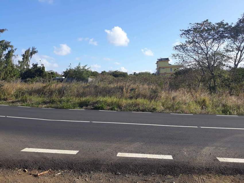 29.62 perches for sale at Royal Road, Grand Gaube @ Rs 140,000/perche on Aster Vender