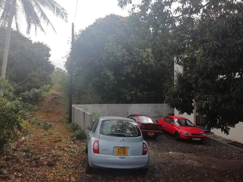  18 perches residential land are for sale in Plaine des Roches - 3 - Land  on Aster Vender