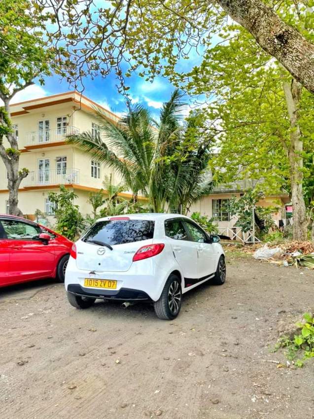 Mazda demio  - 0 - Compact cars  on Aster Vender