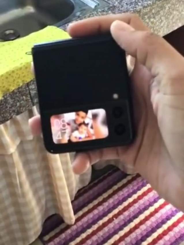 Samsung Galaxy Zflip 3 - 1 - Other phones  on Aster Vender