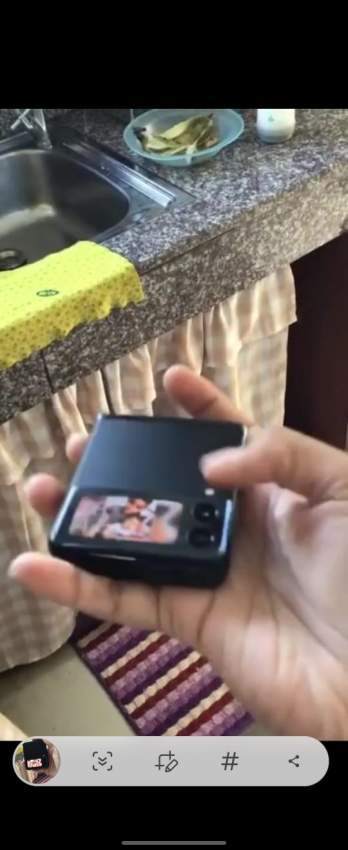 Samsung Galaxy Zflip 3 - 2 - Other phones  on Aster Vender