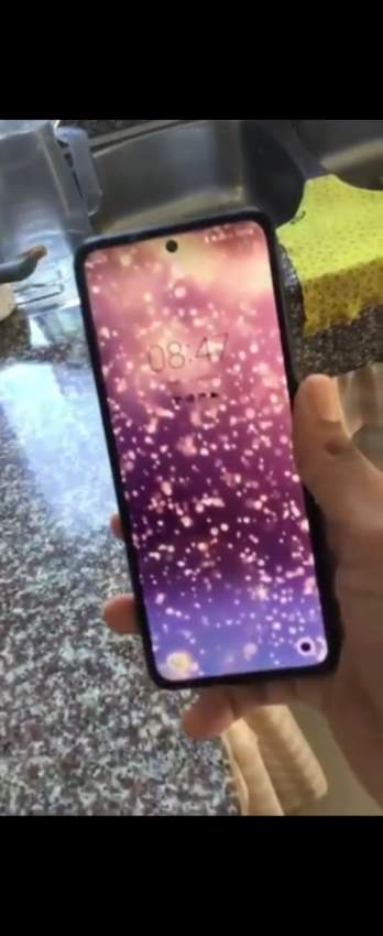 Samsung Galaxy Zflip 3 - 3 - Other phones  on Aster Vender