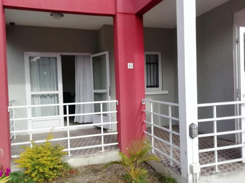 Apartment is for sale in Pereybere @ Rs 4,200,000 negotiable - 1 - Apartments  on Aster Vender