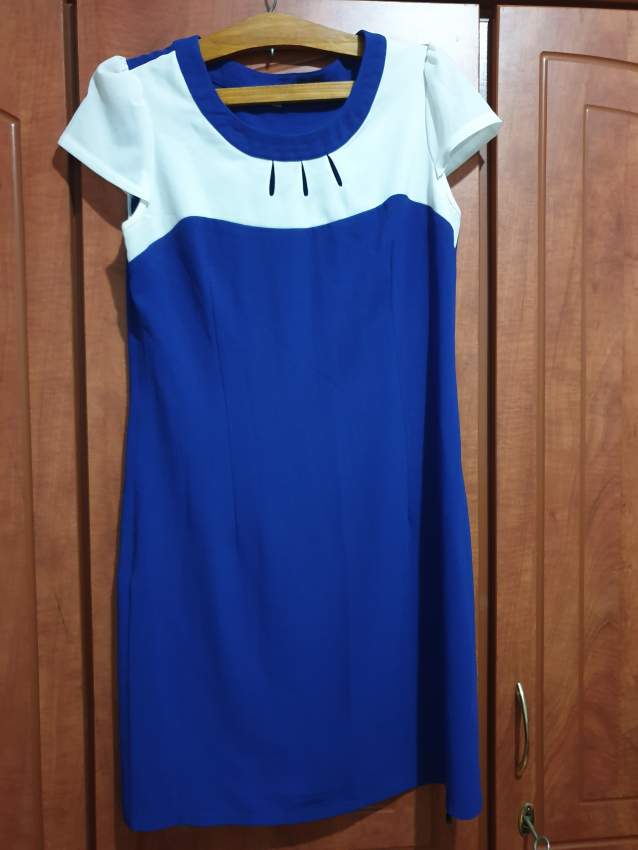 Lot de vetements seconde main - 5 - Dresses (Women)  on Aster Vender