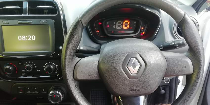 Renault Kwid Automatique - 1 - Compact cars  on Aster Vender