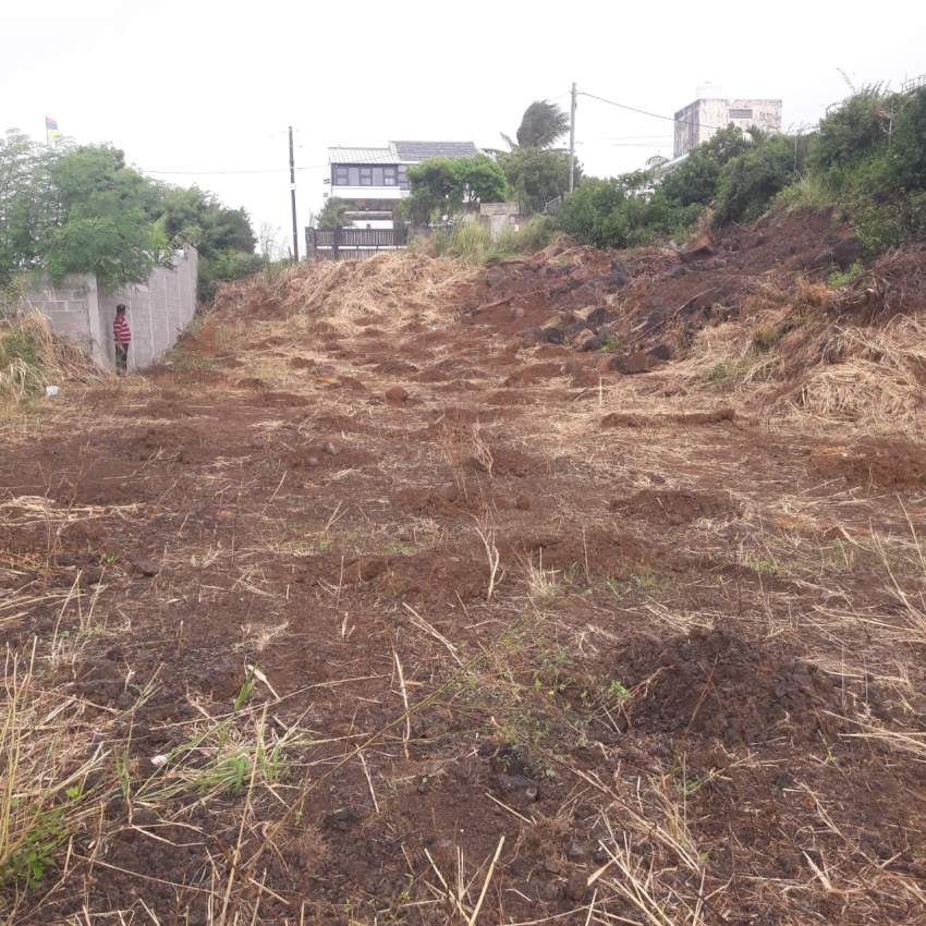 Terrain a vendre a Grand Gaube. Swipe for more pics! - 4 - Land  on Aster Vender