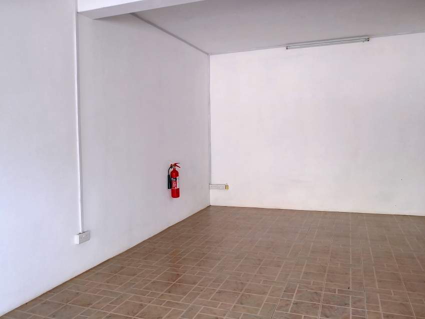 (Ref. MA7-645) Local commercial - 4 - Commercial Space  on Aster Vender