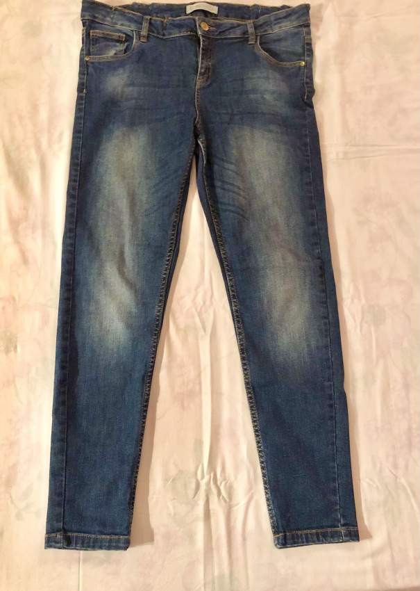 For sale - 0 - Pants & Leggings (Women)  on Aster Vender