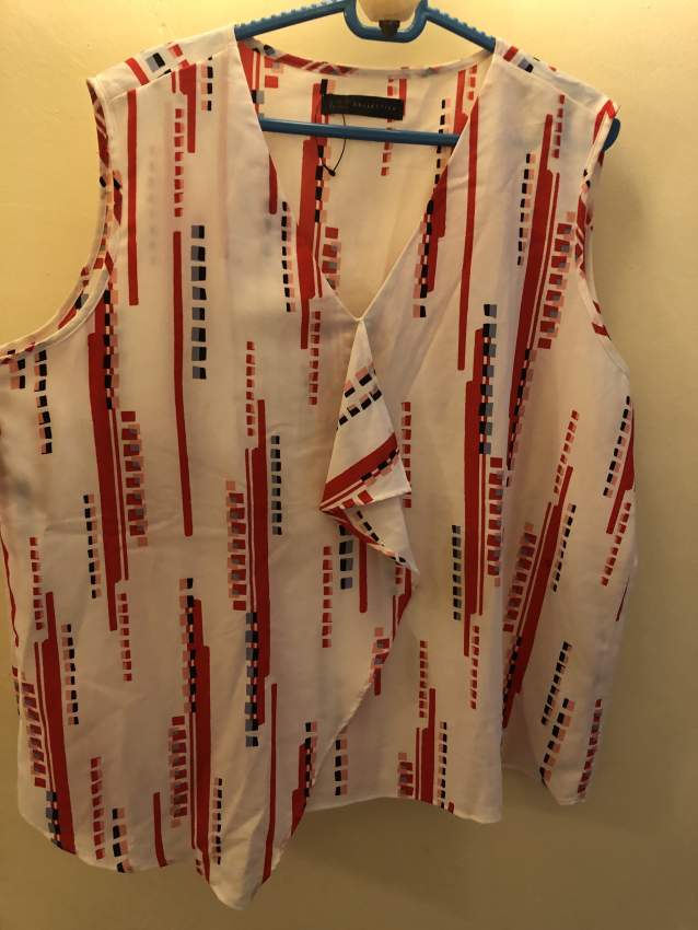 For sale - 3 - Tops (Women)  on Aster Vender