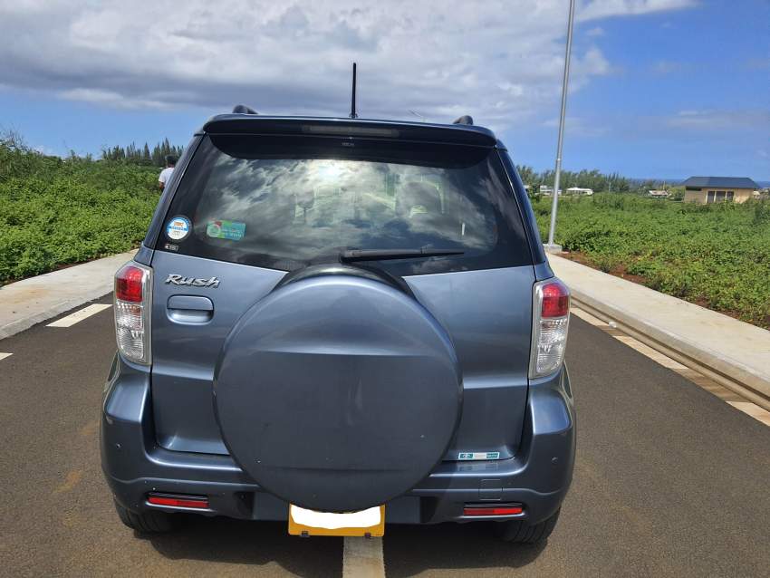 Sell Toyota Rush 2010 - 6 - SUV Cars  on Aster Vender