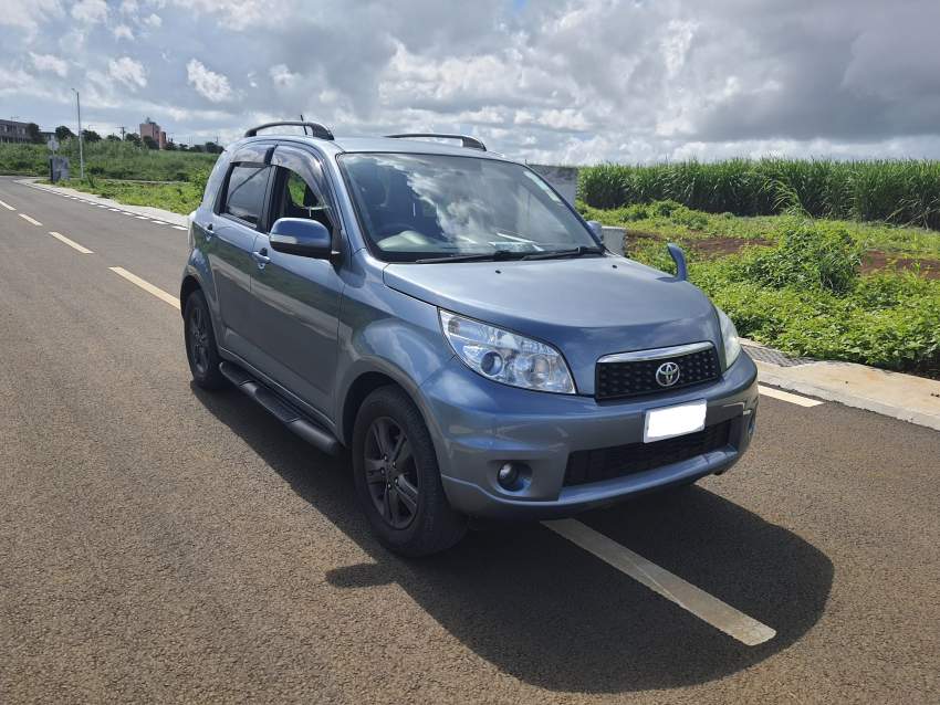 Sell Toyota Rush 2010 - 4 - SUV Cars  on Aster Vender