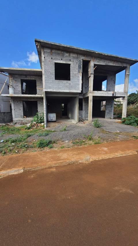 House under construction for sale - 3 - House  on Aster Vender