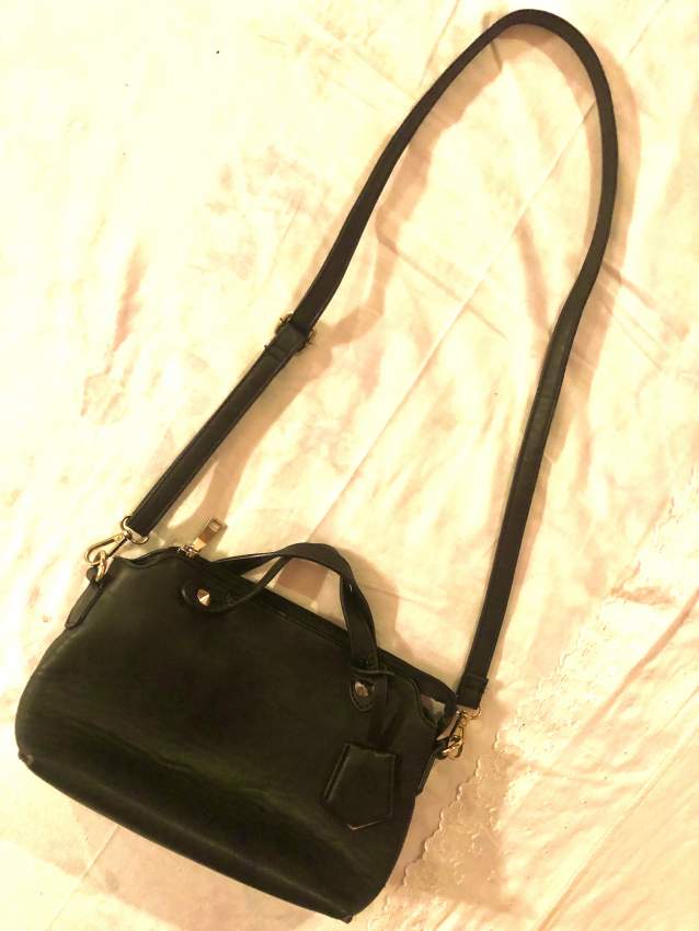 Bags for sale - 1 - Others  on Aster Vender
