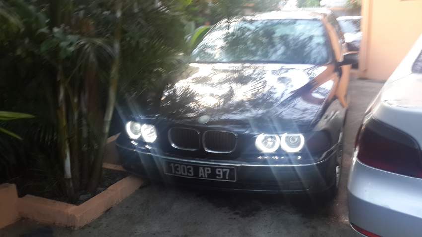 BMW 525 TDS sport - 0 - Luxury Cars  on Aster Vender