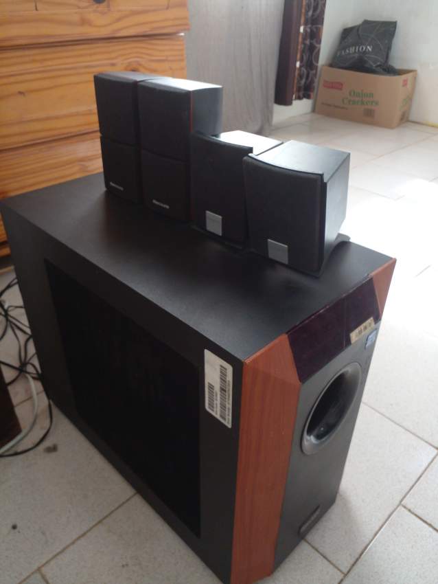 SPEAKER - 2 - Speaker  on Aster Vender