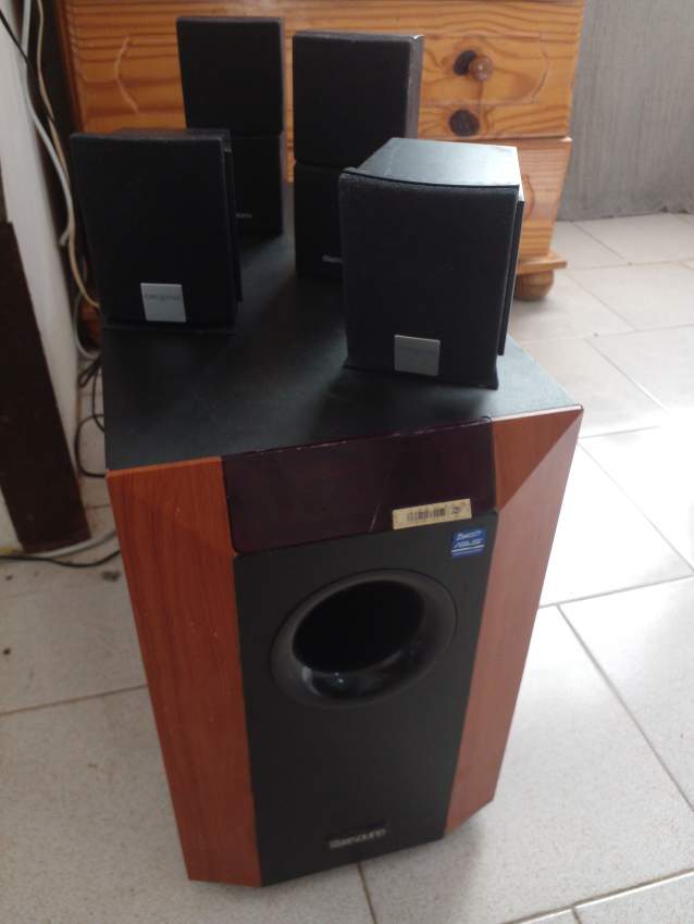 SPEAKER - 3 - Speaker  on Aster Vender