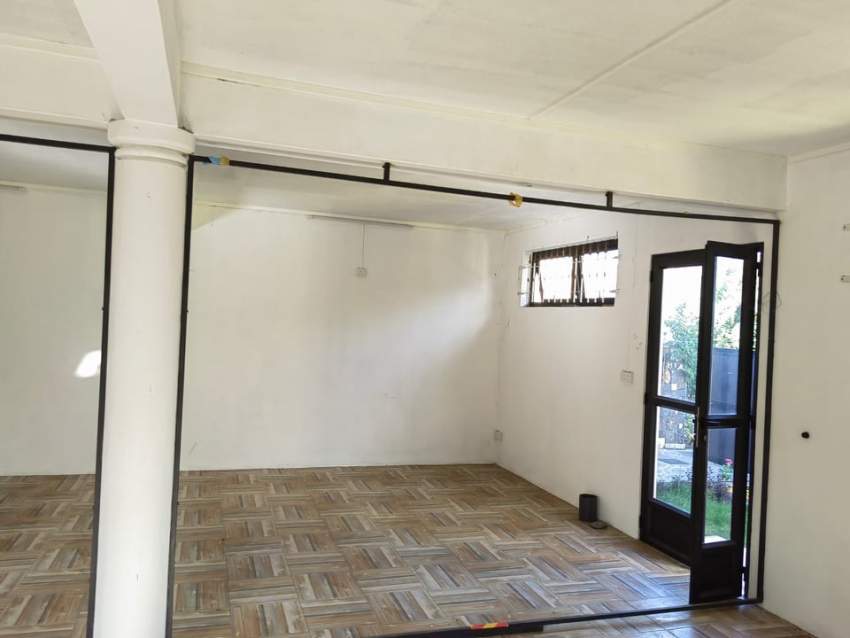 COMMERCIAL SPACE ON RENT  - 5 - Commercial Space  on Aster Vender