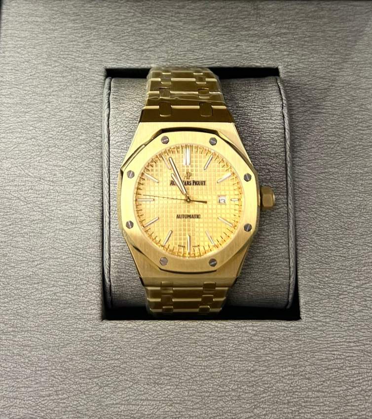 Audemars Piguet Royal Oak Selfwinding  - 4 - Watches  on Aster Vender