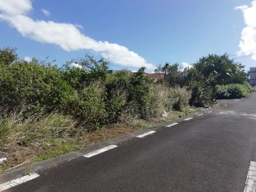 2 residential plots at Morcellement New Goodlands, Saint Antoine  - 1 - Land  on Aster Vender